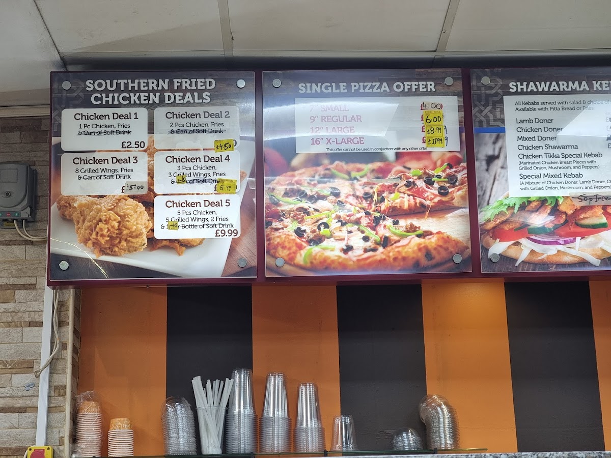 Flavours Pizza &grill Photos 2